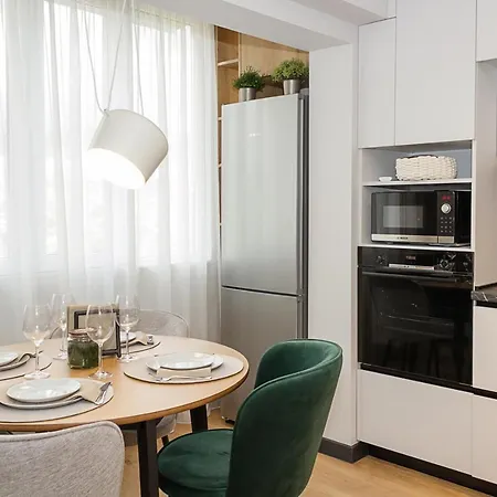 1bd Sea Garden Retreat With Dedicated Workspace By Flat Mаnager וארנה