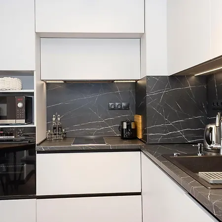 דירה 1bd Sea Garden Retreat With Dedicated Workspace By Flat Mаnager וארנה