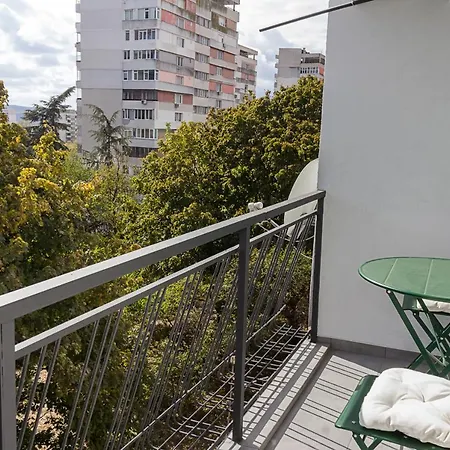 דירה 1bd Sea Garden Retreat With Dedicated Workspace By Flat Mаnager