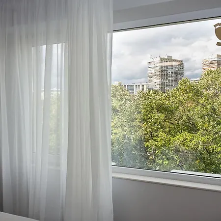 1bd Sea Garden Retreat With Dedicated Workspace By Flat Mаnager דירה *