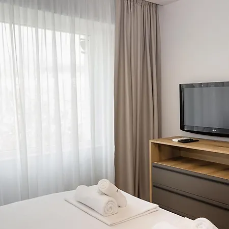 Apartamento 1bd Sea Garden Retreat With Dedicated Workspace By Flat Mаnager *