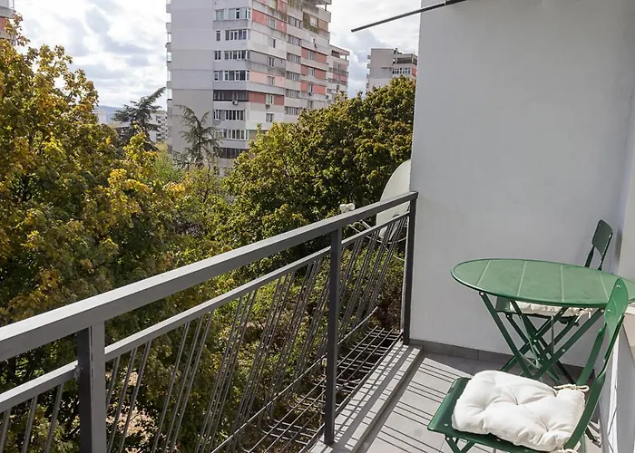 Apartamento 1bd Sea Garden Retreat With Dedicated Workspace By Flat Mаnager